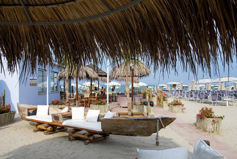 Costa 3*